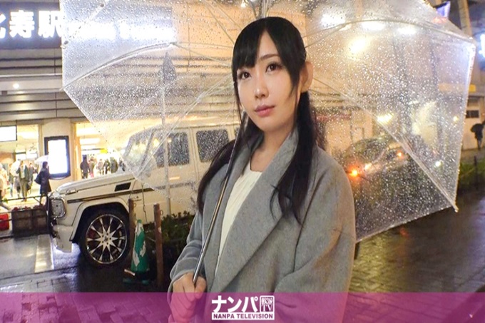 真实素人搭讪，初次摄影。 1608 和男朋友分手的压力在SNS上发泄！暴露性爱的身姿满足承认欲望的姐姐一个劲地口交！被不完全的心的间隙刺到，不知不觉就原谅了身体！