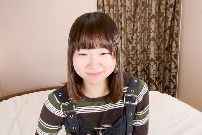 [FC2]第一次肛交x恶魔大鸡巴 可以把恶魔大鸡巴插入18岁的肛门吗？