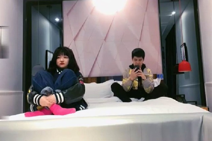 00后小萝莉吃饭聊天酒店开房全程记录话术套路经典教材良家杀手名副其实